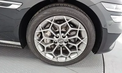 Genesis G80 2023, 18460 км, за 25352.65 USD - фото 21