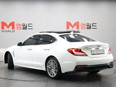 Genesis G70 2019, 115123 км, за 14236.49 USD