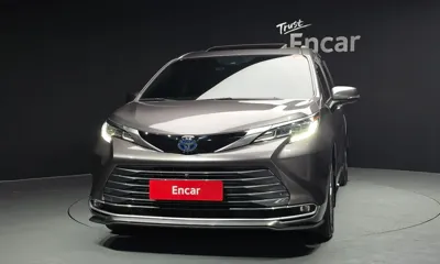 Toyota Sienna 2023, 55842 км, за 32969.93 USD
