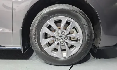 Toyota Sienna 2023, 55842 км, за 32969.93 USD