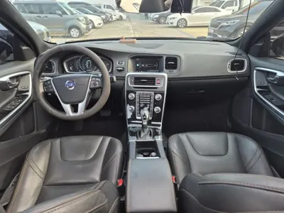 Volvo V60 2016, 123892 км, за 6498.62 USD - фото 9