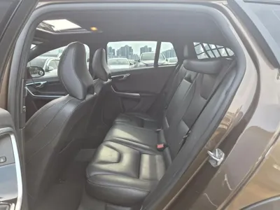 Volvo V60 2016, 123892 км, за 6498.62 USD - фото 13