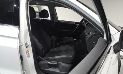 Volkswagen Tiguan 2023, 14735 км, за 20283.58 USD - фото 10