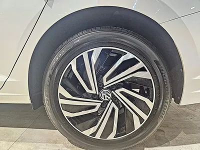 Volkswagen Jetta 2021, 24809 км, за 17551.84 USD