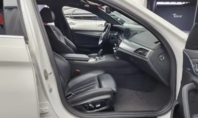 BMW 5-Series 2018, 145445 км, за 14441.38 USD - фото 11