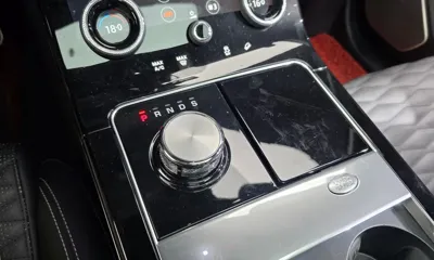 Land Rover Range Rover Velar 2019, 19052 км, за 47209.72 USD - фото 9