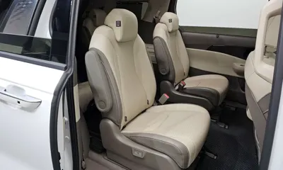 Kia Canival 2024, 42011 км, за 26840.41 USD - фото 12