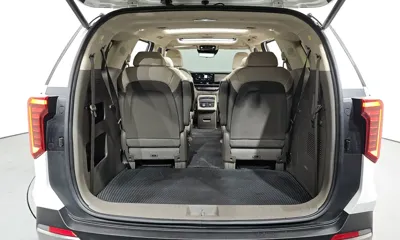 Kia Canival 2024, 42011 км, за 26840.41 USD - фото 20