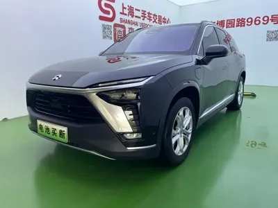 Nio ES8 · 2020 год