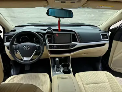 Toyota Highlander 2016, 150000 км, за 10859.12 USD