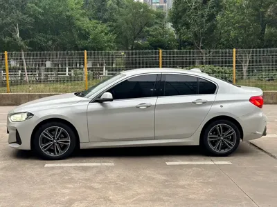 BMW 1 Series 2021, 27000 км, за 10152.83 USD