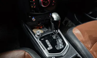 KG_Mobility_Ssangyong TIBOLI 2018, 98013 км, за 6600.59 USD - фото 9
