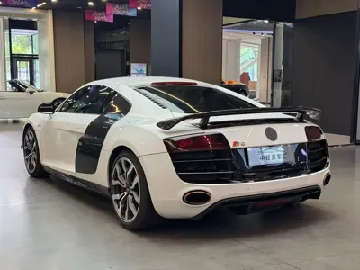 Audi R8 2011, 133000 км, за 51205.6 USD
