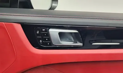 Porsche Cayenne 2020, 99197 км, за 42124.41 USD - фото 35