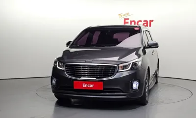 Kia Canival 2018, 111015 км, за 7548.9 USD