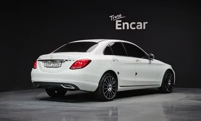 Mercedes-Benz C-Class 2018, 102981 км, за 11886.35 USD
