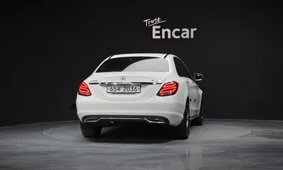 Mercedes-Benz C-Class 2018, 102981 км, за 11886.35 USD
