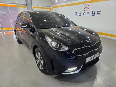 Kia Niro · 2017 год