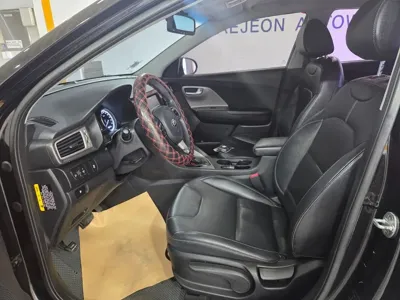 Kia Niro 2017, 122880 км, за 7745.83 USD - фото 10