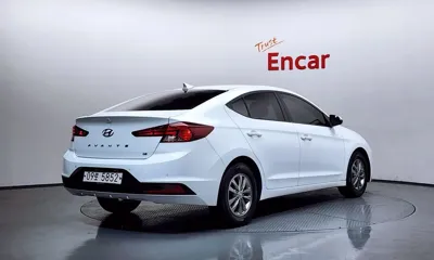 Hyundai Avante 2019, 135007 км, за 5835.63 USD