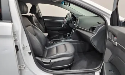Hyundai Avante 2019, 135007 км, за 5835.63 USD - фото 11