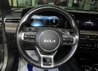Kia K5 2023, 130390 км, за 14945.06 USD - фото 8