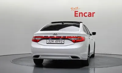 Hyundai Grandeur 2011, 227609 км, за 2164.73 USD