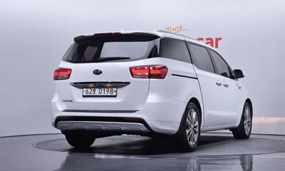 Kia Canival 2016, 101245 км, за 6892.48 USD