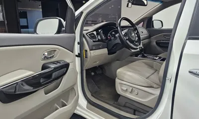Kia Canival 2016, 101245 км, за 6892.48 USD - фото 10