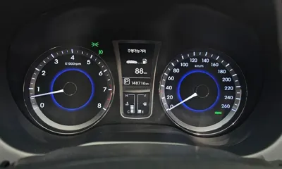 Hyundai Grandeur 2014, 148716 км, за 4160.44 USD - фото 8
