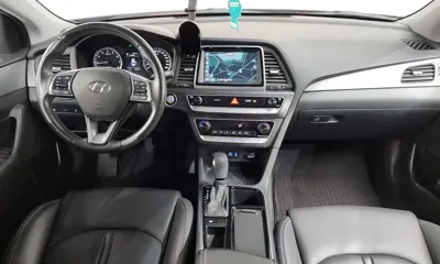 Hyundai Sonata 2018, 43499 км, за 9051.87 USD - фото 7
