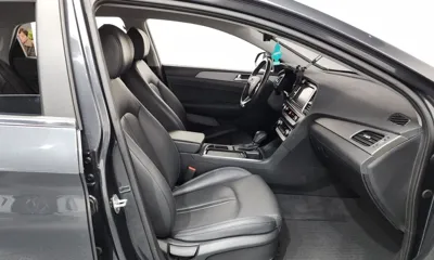 Hyundai Sonata 2018, 43499 км, за 9051.87 USD - фото 11