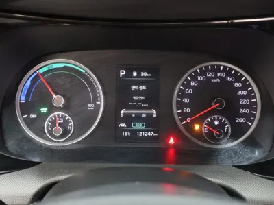 Kia K5 2023, 121247 км, за 7986.97 USD - фото 11