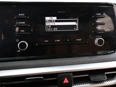 Kia K5 2023, 121247 км, за 7986.97 USD - фото 14