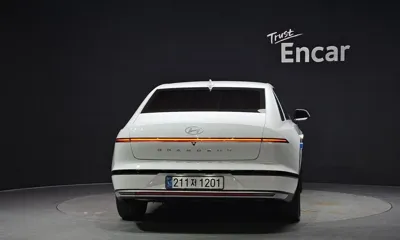 Hyundai Grandeur 2023, 29033 км, за 18865.49 USD
