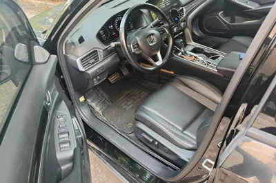 Honda Accord 2022, 49700 км, за 19235 USD - фото 29