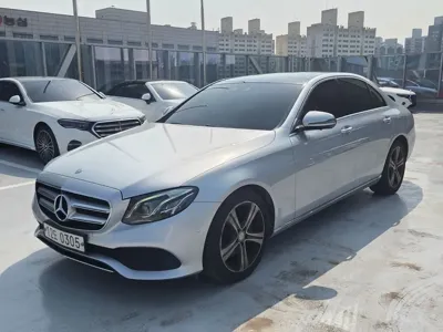 Mercedes-Benz E-Class 2017, 178661 км, за 10749.19 USD