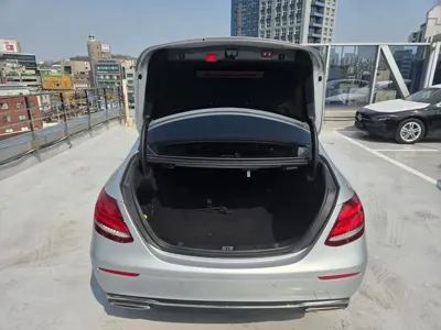 Mercedes-Benz E-Class 2017, 178661 км, за 10749.19 USD - фото 17