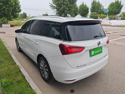 Buick GL6 2023, 60800 км, за 9387.69 USD