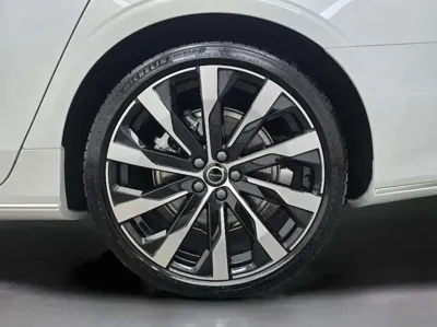 Volvo S90 2026, 2648 км, за 37661.05 USD