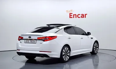 Kia K5 2012, 97959 км, за 3642.38 USD