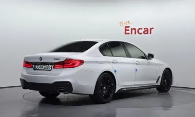 BMW 5-Series 2020, 82503 км, за 18175.91 USD