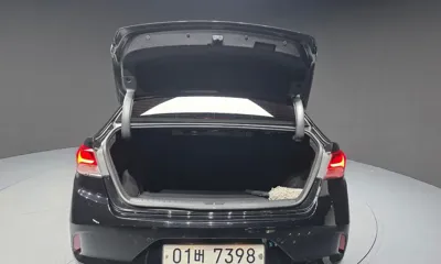 Hyundai Sonata 2018, 107858 км, за 7358.21 USD - фото 20