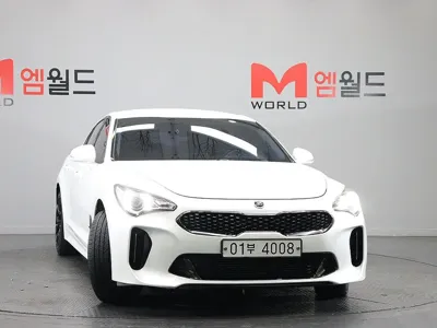 Kia Stinger 2018, 88140 км, за 8995.03 USD