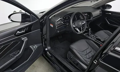 Volkswagen Jetta 2024, 14957 км, за 18800.43 USD - фото 10