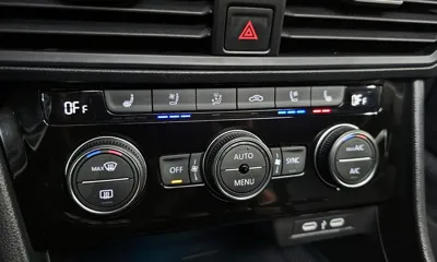 Volkswagen Jetta 2024, 14957 км, за 18800.43 USD - фото 20