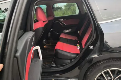 BMW iX1