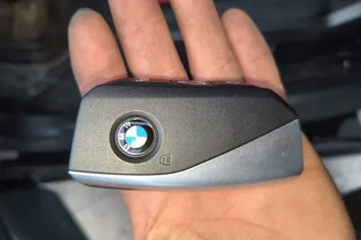 BMW iX1