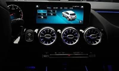 Mercedes-Benz GLA-Class 2020, 51915 км, за 19689.46 USD - фото 16