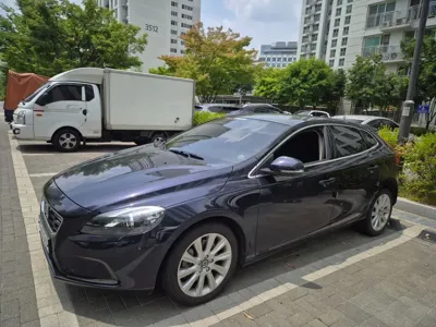 Volvo V40 2016, 156204 км, за 5185.77 USD - фото 11